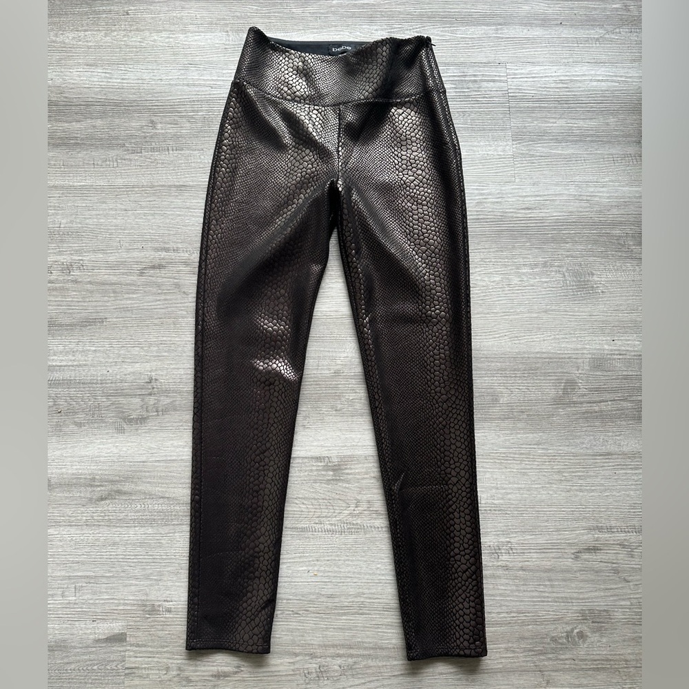 Bebe faux snake leather Sz S cool girls only